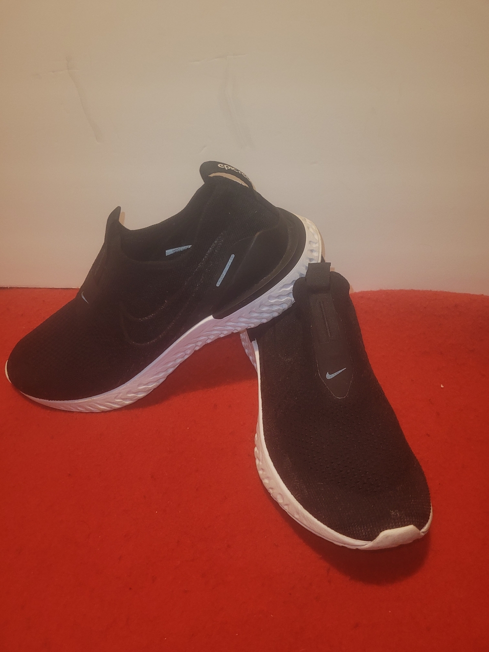 Nike Black Slip-On Running Shoes with White Sole